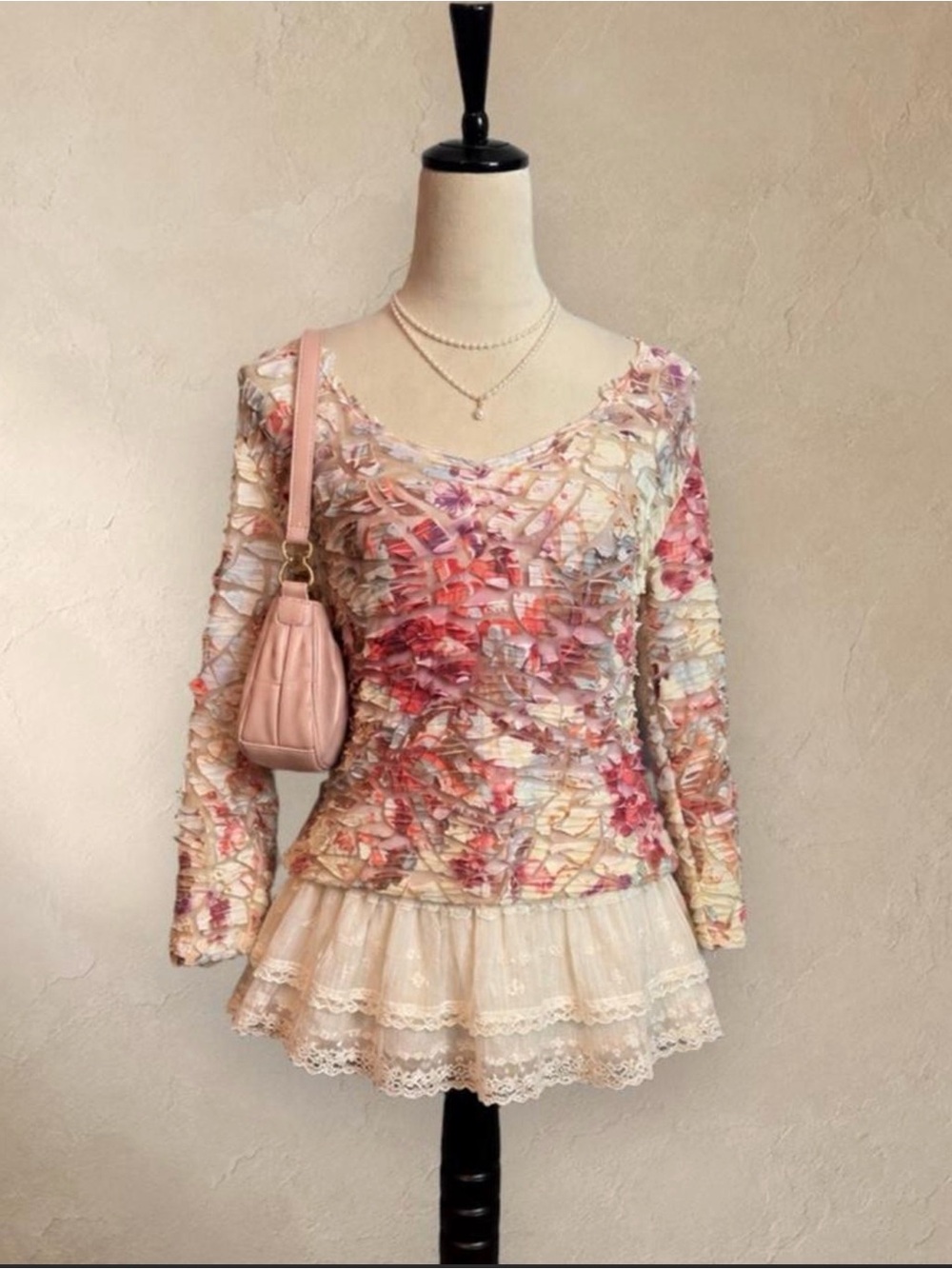 Cubism Floral Textured Mesh V-Neck Top Medium Pink Cream Made in USA
